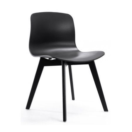 Chaises noires design - pieds bois